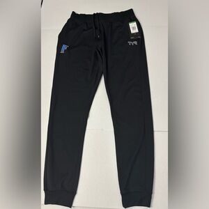 TYR MENS TECH JOGGER Size M inseam 31”